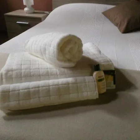 乐斯塔恩兹苏尔泊住宿加早餐旅馆 住宿加早餐酒店 费拉拉